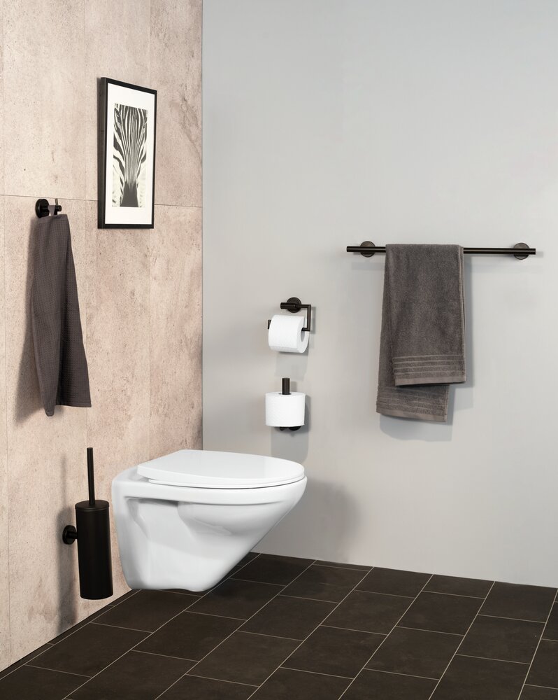 WC-Garnitur Mod. Bosio Black matt  rostfrei
