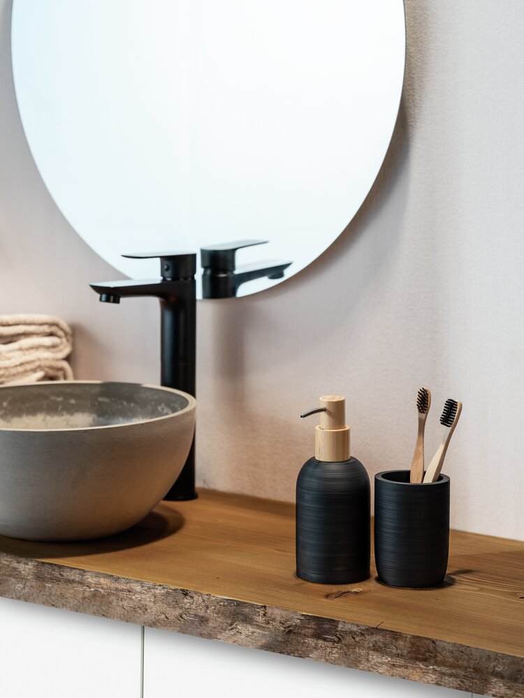 Bad-Accessoire Set Mod. Altavalle, schwarz, polyresin, bambus, 2-teilig  freistehend, füllmenge 250 ml