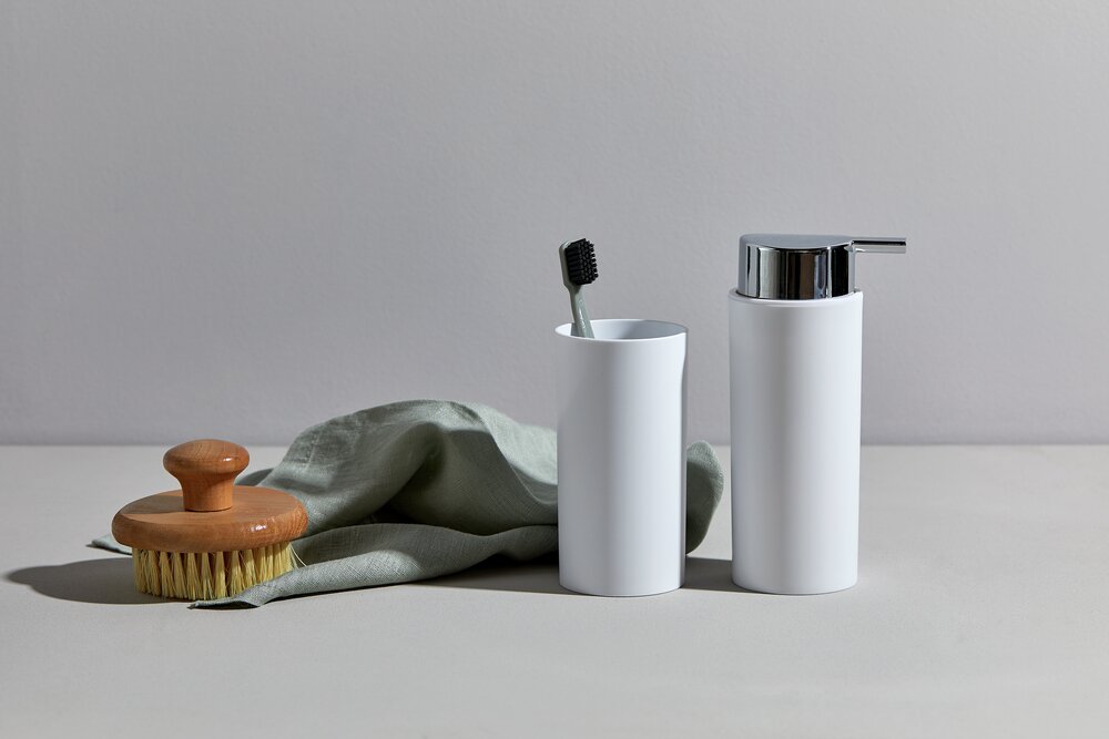 4-teiliges Bad-Accessoire-Set Mod. Calvo aus Kunststoff in Weiß-matt  4-teilig, aus Kunststoff