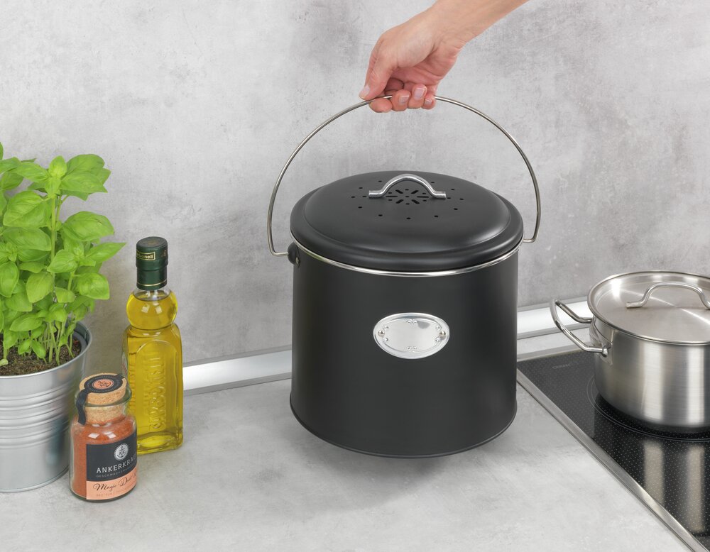 Seau à compost Mod. Nero 6 L  avec 3 filtres à charbon actif de rechange