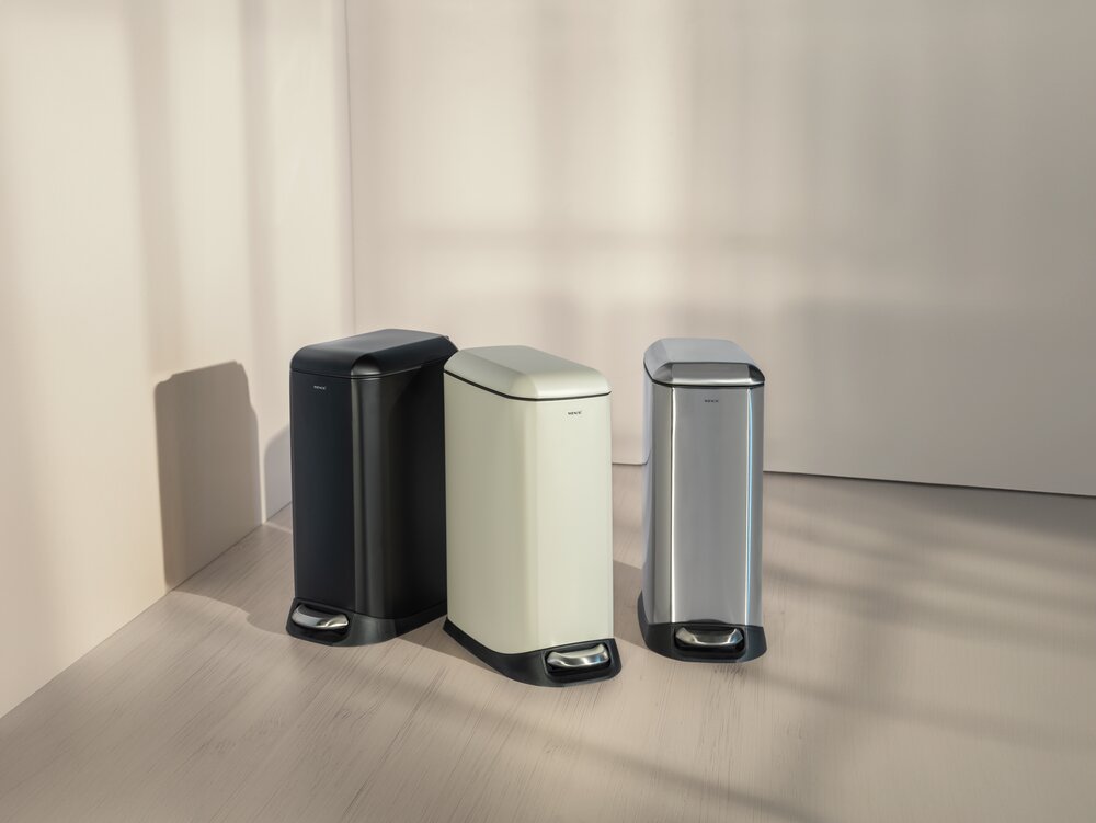 Treteimer Mod. Design 20 L, Easy-Close, Schwarz  mit herausnehmbarem Einsatz