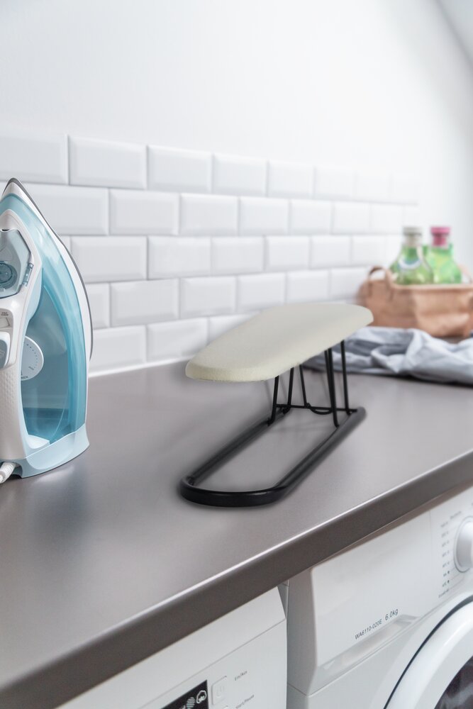 Ärmelbügelbrett Mod. Leona  platzsparend zusammenklappbar