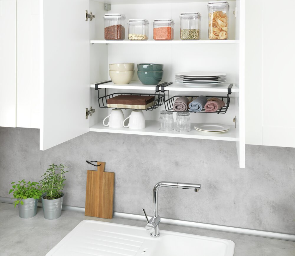 Panier d'accrochage d'étagère Klea Noir  pour armoire de cuisine ou armoire à vêtements