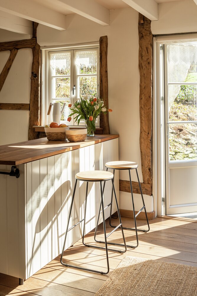 Aufbewahrungskorb Mod. Rika S, Weiß  Badkorb aus geflochtenem Borstgras und Baumwolle