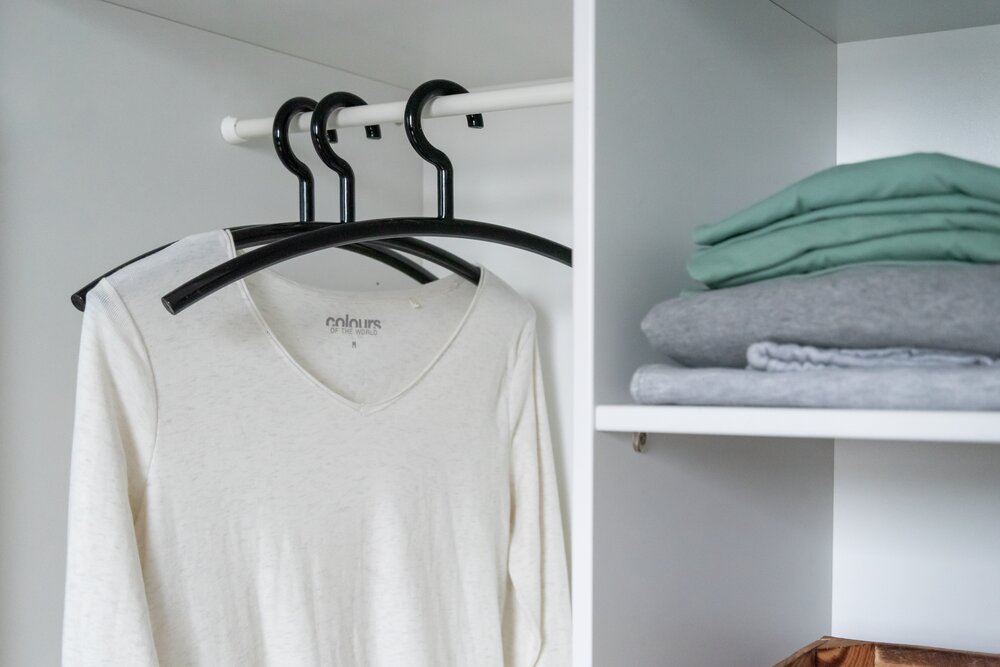 Cintre Mir noir  cintres pour vêtements